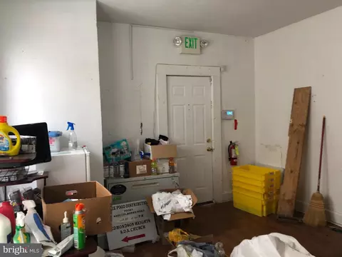 4402 Colborne Rd, Baltimore, MD 21229 photo 7