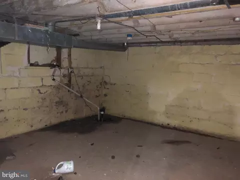 4402 Colborne Rd, Baltimore, MD 21229 photo 45