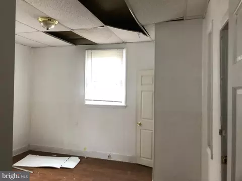 4402 Colborne Rd, Baltimore, MD 21229 photo 9