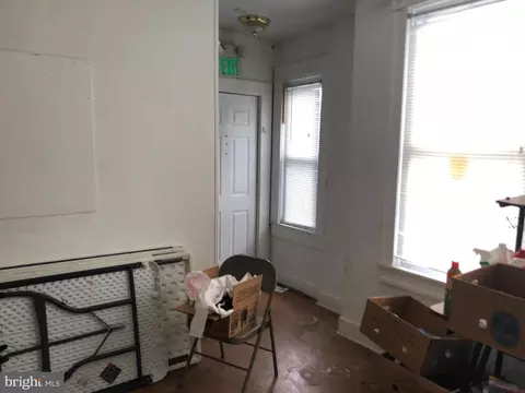 4402 Colborne Rd, Baltimore, MD 21229 photo 6