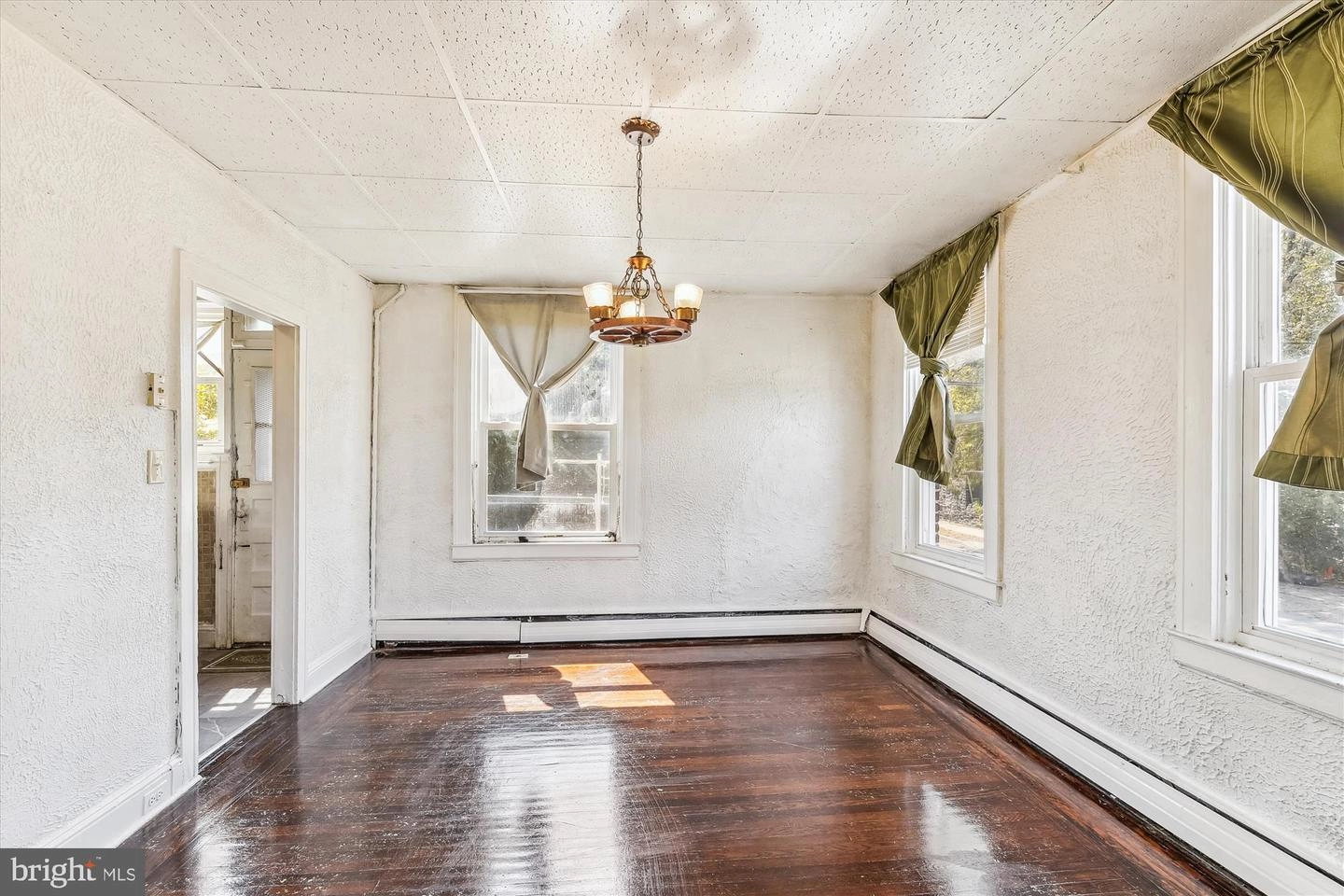 3201 Elmley Ave, Baltimore, MD 21213 photo 5
