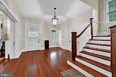 325 Hawthorne Rd, Baltimore, MD 21210 photo 4