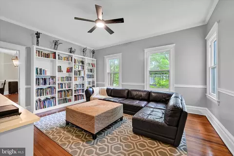 325 Hawthorne Rd, Baltimore, MD 21210 photo 11