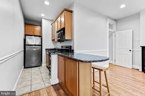 1520 Mcculloh St, Baltimore, MD 21217 photo 39