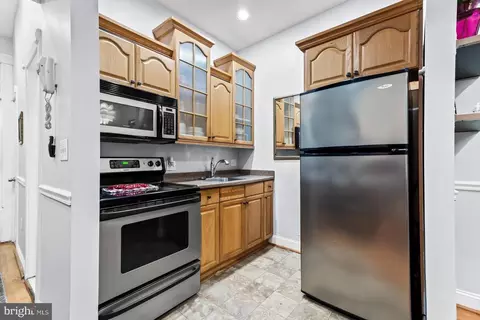 1520 Mcculloh St, Baltimore, MD 21217 photo 14