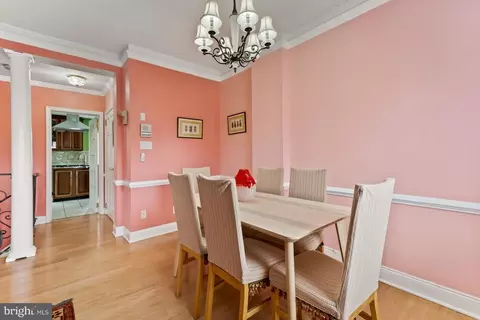 205 S Exeter St, Baltimore, MD 21202 photo 8