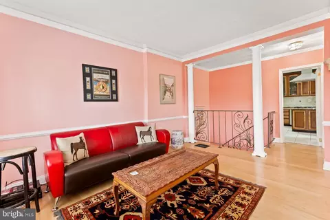 205 S Exeter St, Baltimore, MD 21202 photo 4
