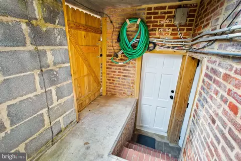 205 S Exeter St, Baltimore, MD 21202 photo 51