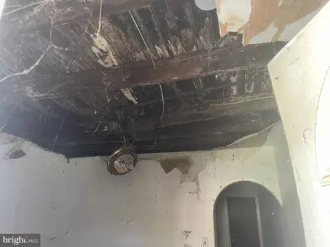 334 Bruce St S, Baltimore, MD 21223 photo 4