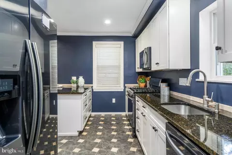 5810 Kipling Ct, Baltimore, MD 21212 photo 17