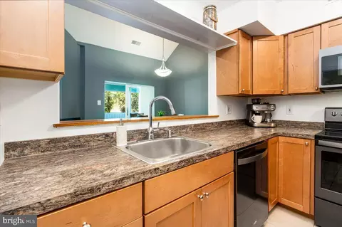 1702 Mount Washington Ct #K, Baltimore, MD 21209 photo 4