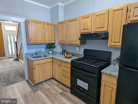 1634 E 32nd St, Baltimore, MD 21218 photo 11