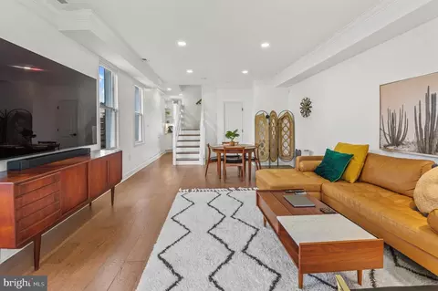 3429 Falls Rd, Baltimore, MD 21211 photo 4