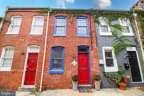 402 S Dallas St, Baltimore, MD 21231