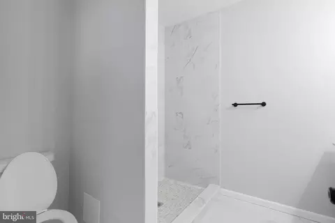 3402 W Franklin St, Baltimore, MD 21229 photo 16