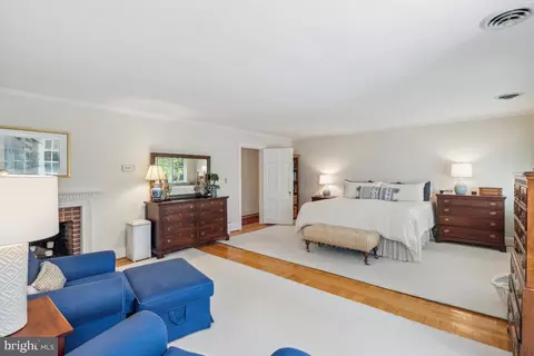 218 Tunbridge Rd, Baltimore, MD 21212 photo 28