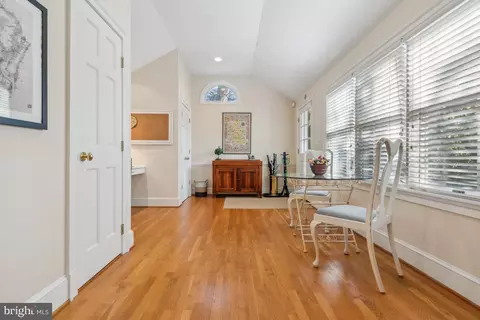 218 Tunbridge Rd, Baltimore, MD 21212 photo 19