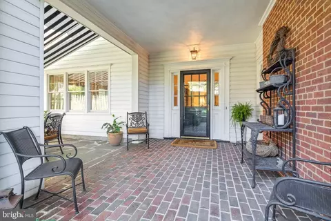 218 Tunbridge Rd, Baltimore, MD 21212 photo 7