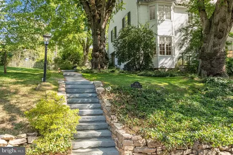 218 Tunbridge Rd, Baltimore, MD 21212 photo 3