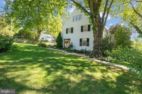 218 Tunbridge Rd, Baltimore, MD 21212 photo 4
