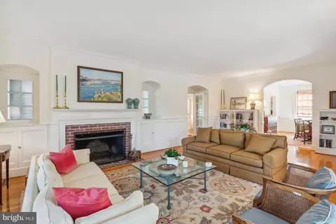 218 Tunbridge Rd, Baltimore, MD 21212 photo 13