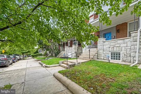 943 Brooks Ln, Baltimore, MD 21217 photo 5