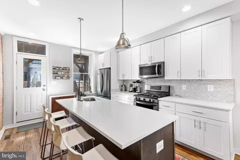 105 Burnett St, Baltimore, MD 21230