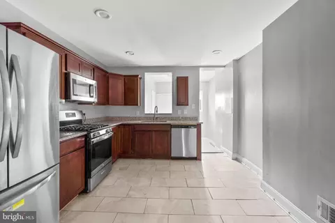 1335 James St, Baltimore, MD 21223 photo 10