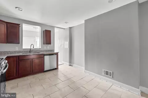 1335 James St, Baltimore, MD 21223 photo 9