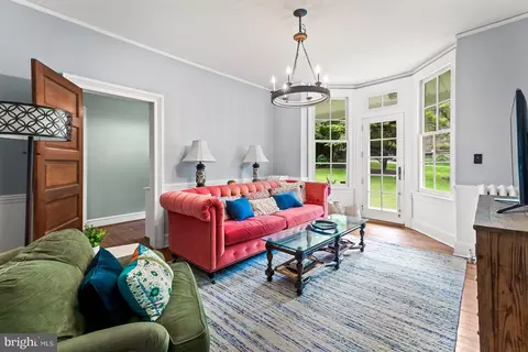 1809 Dixon Rd, Baltimore, MD 21209 photo 28