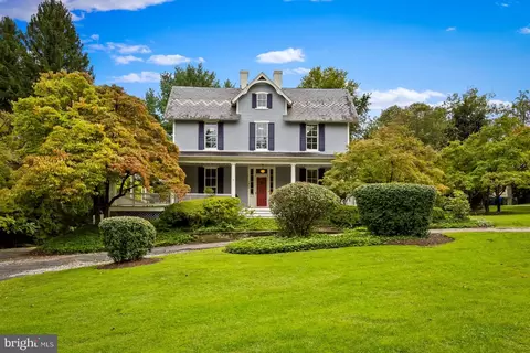 1809 Dixon Rd, Baltimore, MD 21209