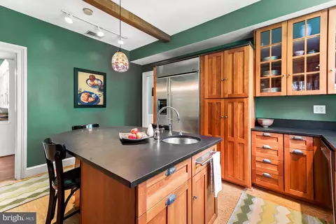 1809 Dixon Rd, Baltimore, MD 21209 photo 23