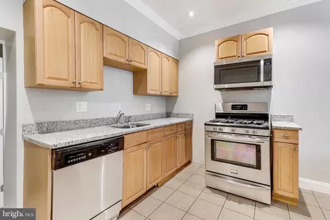 1409 Olive St, Baltimore, MD 21230 photo 9