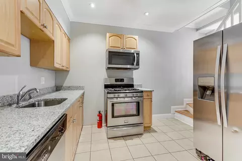 1409 Olive St, Baltimore, MD 21230 photo 8