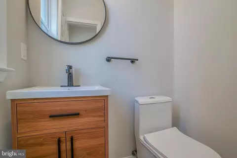 218 E 23rd St, Baltimore, MD 21218 photo 18