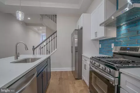 218 E 23rd St, Baltimore, MD 21218 photo 14
