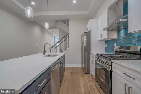 218 E 23rd St, Baltimore, MD 21218 photo 13