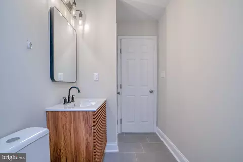218 E 23rd St, Baltimore, MD 21218 photo 30