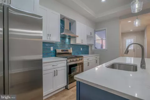 218 E 23rd St, Baltimore, MD 21218 photo 16