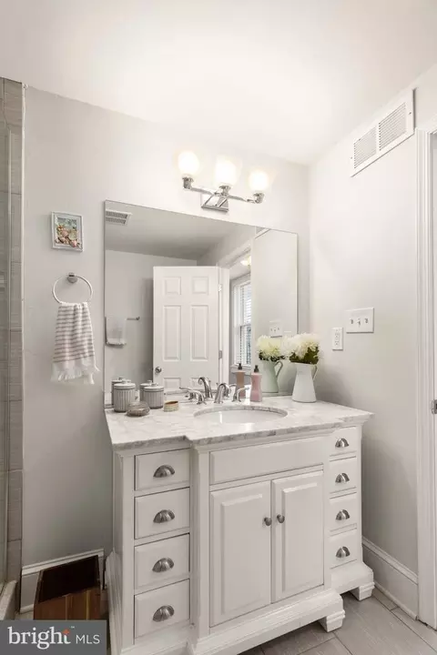 2121 E Fairmount Ave, Baltimore, MD 21231 photo 16