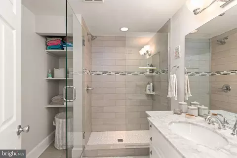 2121 E Fairmount Ave, Baltimore, MD 21231 photo 15