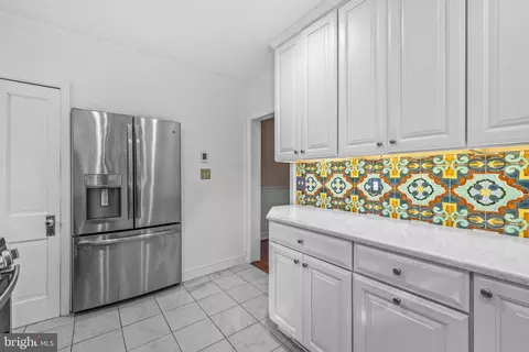 415 E Lake Ave, Baltimore, MD 21212 photo 12