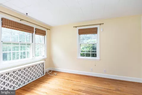 5717 Kenmore Rd, Baltimore, MD 21210 photo 18