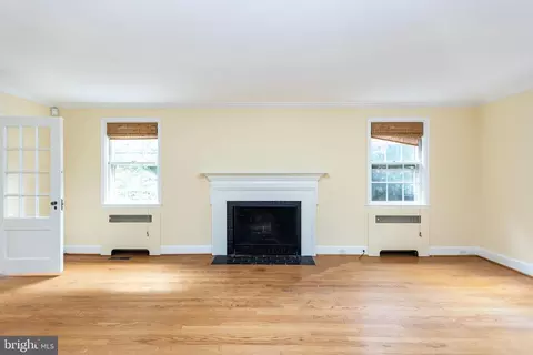 5717 Kenmore Rd, Baltimore, MD 21210 photo 7