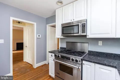 5717 Kenmore Rd, Baltimore, MD 21210 photo 10