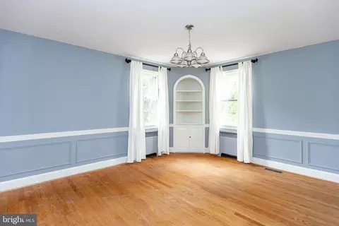 5717 Kenmore Rd, Baltimore, MD 21210 photo 15