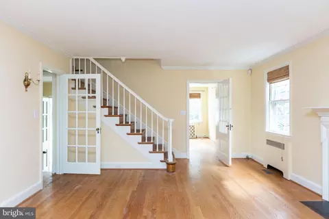 5717 Kenmore Rd, Baltimore, MD 21210 photo 2