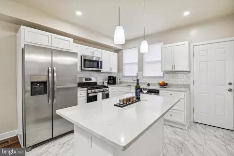843 Pontiac Ave, Brooklyn, MD 21225