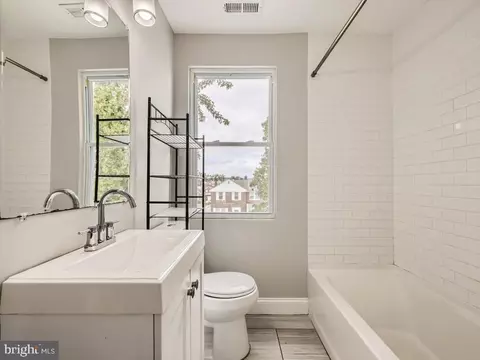 Bath - 1601 Northwick Rd, Baltimore, MD 21218 photo 1 of 2