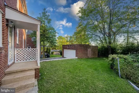 2907 E Strathmore Ave E, Baltimore, MD 21214 photo 32